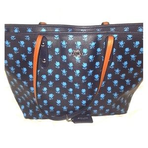 Coach tote bag. Wallet included
